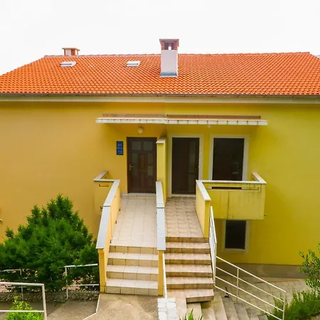 Apartment Ines *