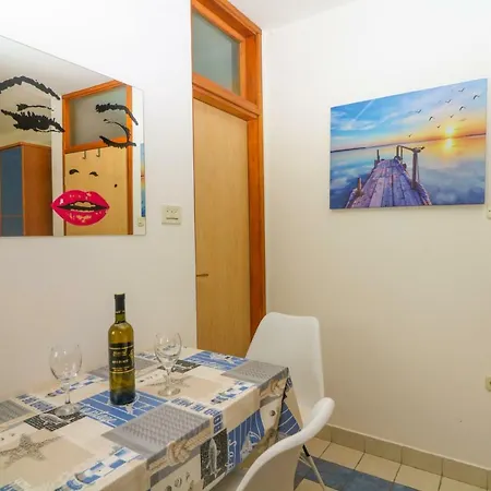 Apartment Ines